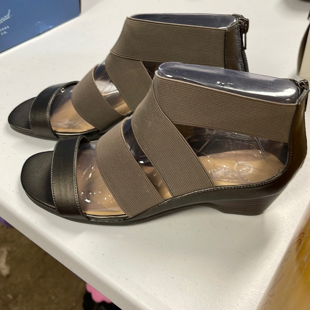Bella Vita Pewter Paloma II stretch Sandals with zippered back